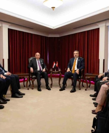 disisleri-bakani-fidan-irakli-mevkidasi-huseyin-ile-gorustu-8MOL11Rt.jpg