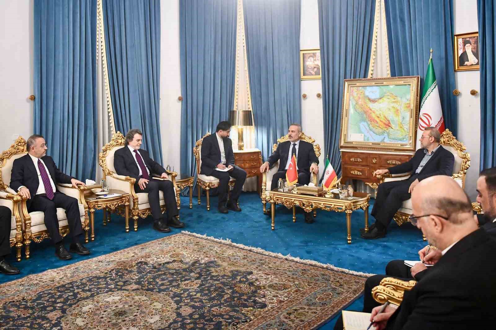 Dışişleri Bakanı Fidan, İran Ulusal Güvenlik Yüksek Konseyi Başkanı Laricani ile görüştü 6 disisleri bakani fidan iran ulusal guvenlik yuksek konseyi baskani laricani ile gorustu 2