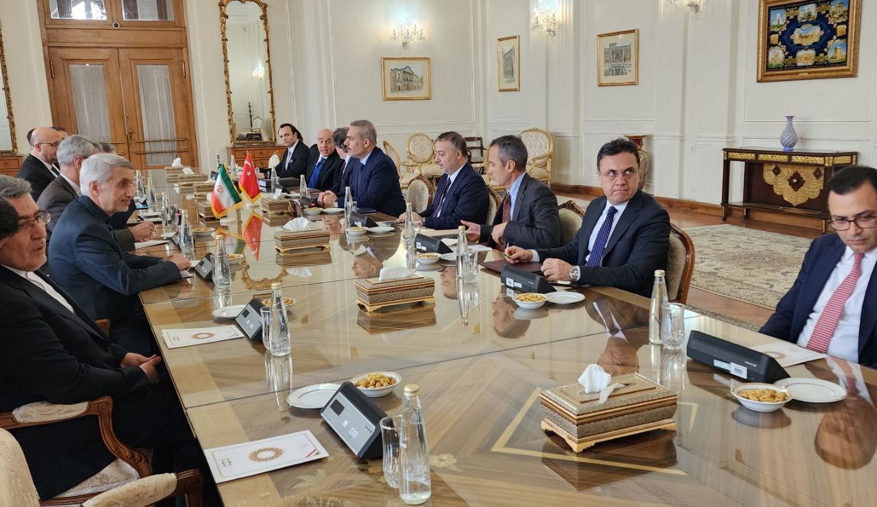disisleri bakani fidan iranli mevkidasi arakci ile bir araya geldi 2 adg2Nzq9