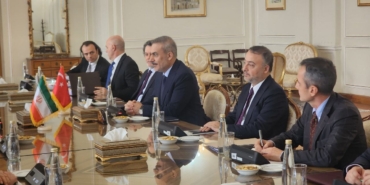 disisleri-bakani-fidan-iranli-mevkidasi-arakci-ile-bir-araya-geldi-8UPBGAvC.jpg