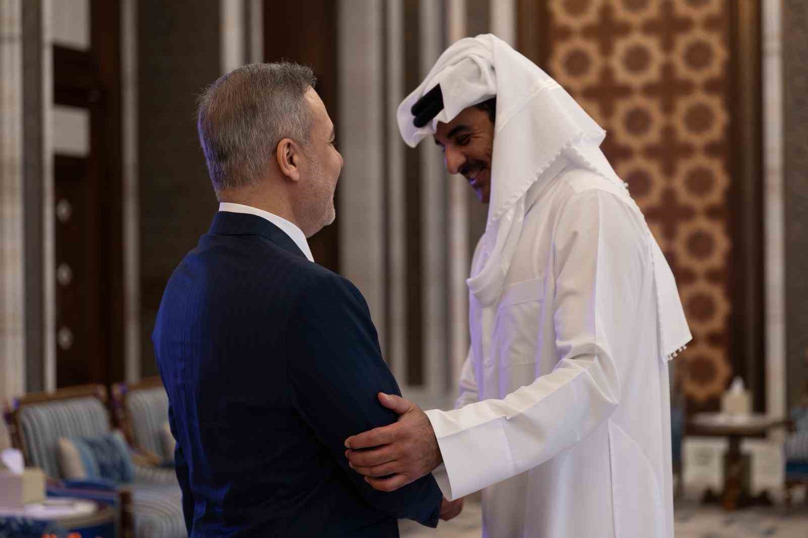disisleri bakani fidan katar emiri al thani ile bir araya geldi 2 64qnCN3i