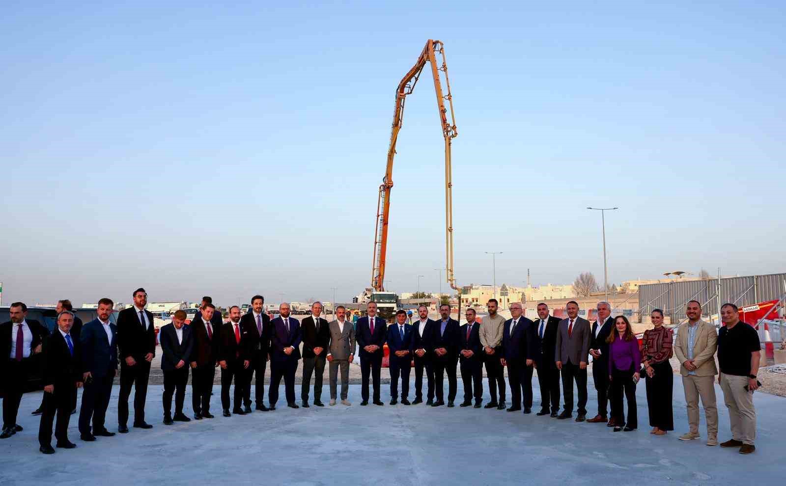 Dışişleri Bakanı Fidan, Katar Türk Okulu’nun inşaatını ziyaret etti 4 disisleri bakani fidan katar turk okulunun insaatini ziyaret etti 0 LB9ChG1Q