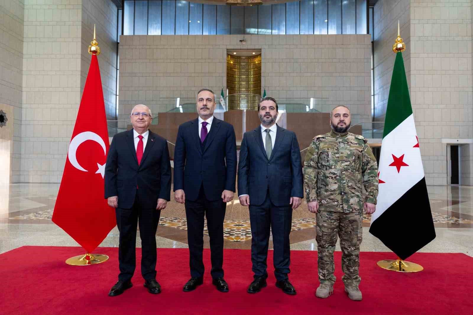 disisleri bakani fidan milli savunma bakani guler ve mit baskani kalin suriye devlet baskani 8BeIdZ9I