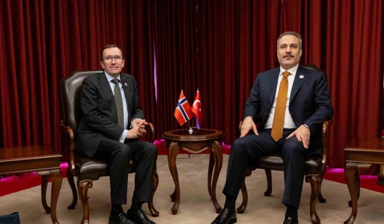 disisleri-bakani-fidan-norvecli-mevkidasi-eide-ile-gorustu-lUXUnemI.jpg