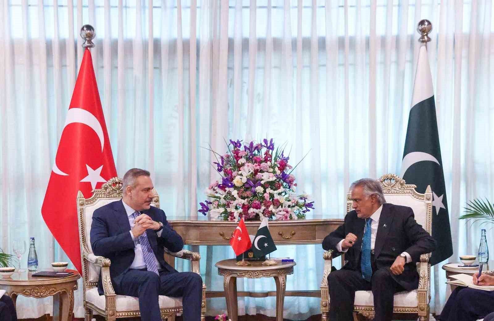 disisleri bakani fidan pakistanli mevkidasi dar ile gorustu 3 wpl3TBLY