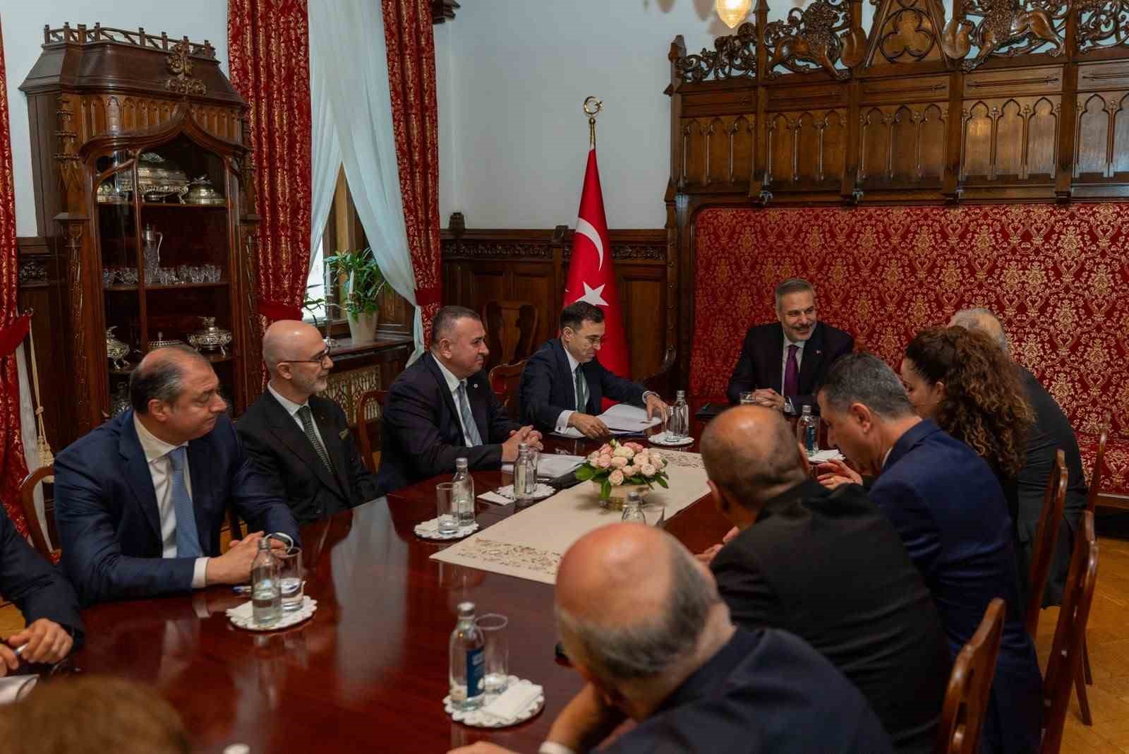 disisleri bakani fidan rusyada turk is adamlariyla bulustu 2 q6OK1Cws