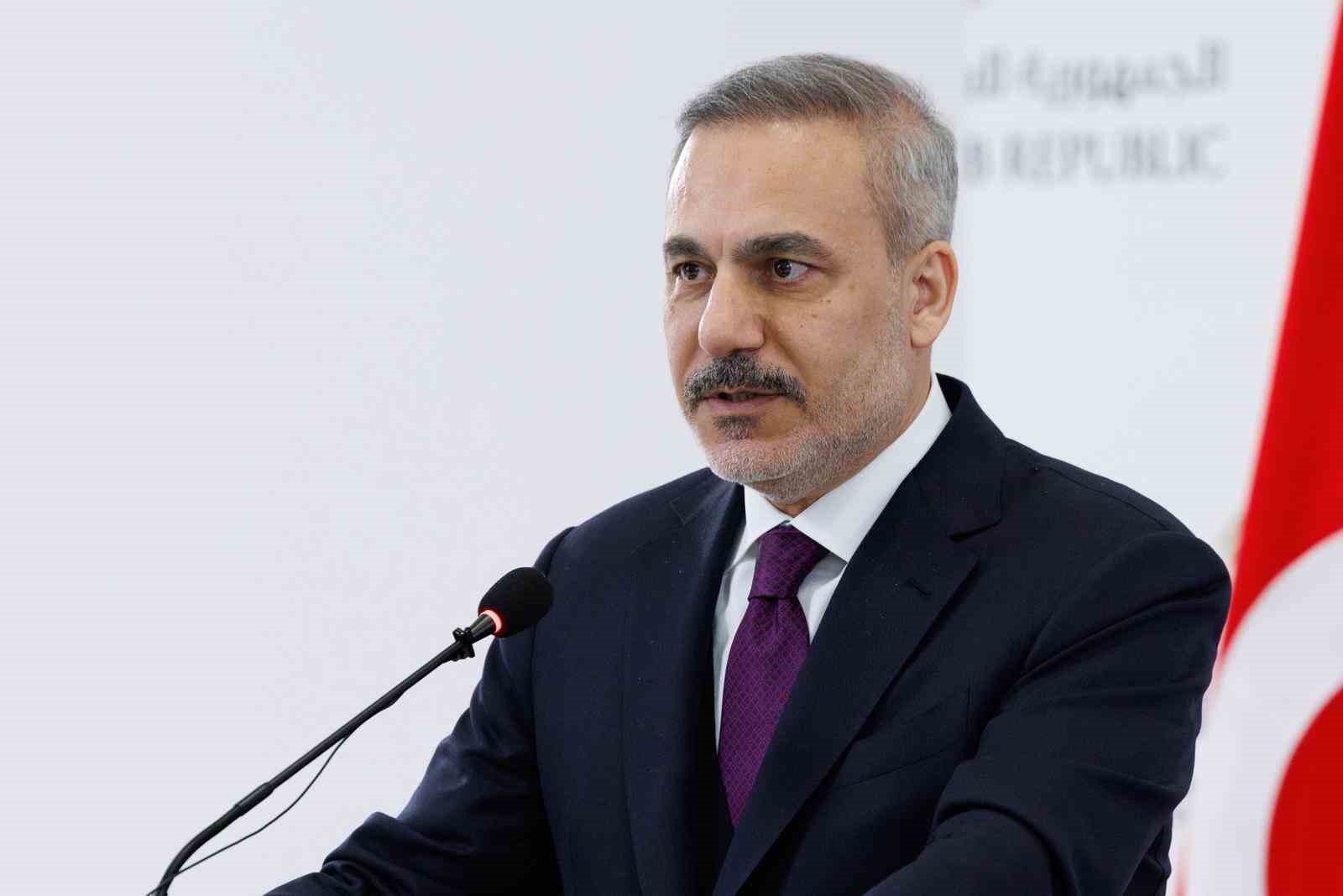 disisleri bakani fidan sdgnin suriye ordusuna entegrasyonu surecinde israil engeline isaret etti 18 kBljiwvm