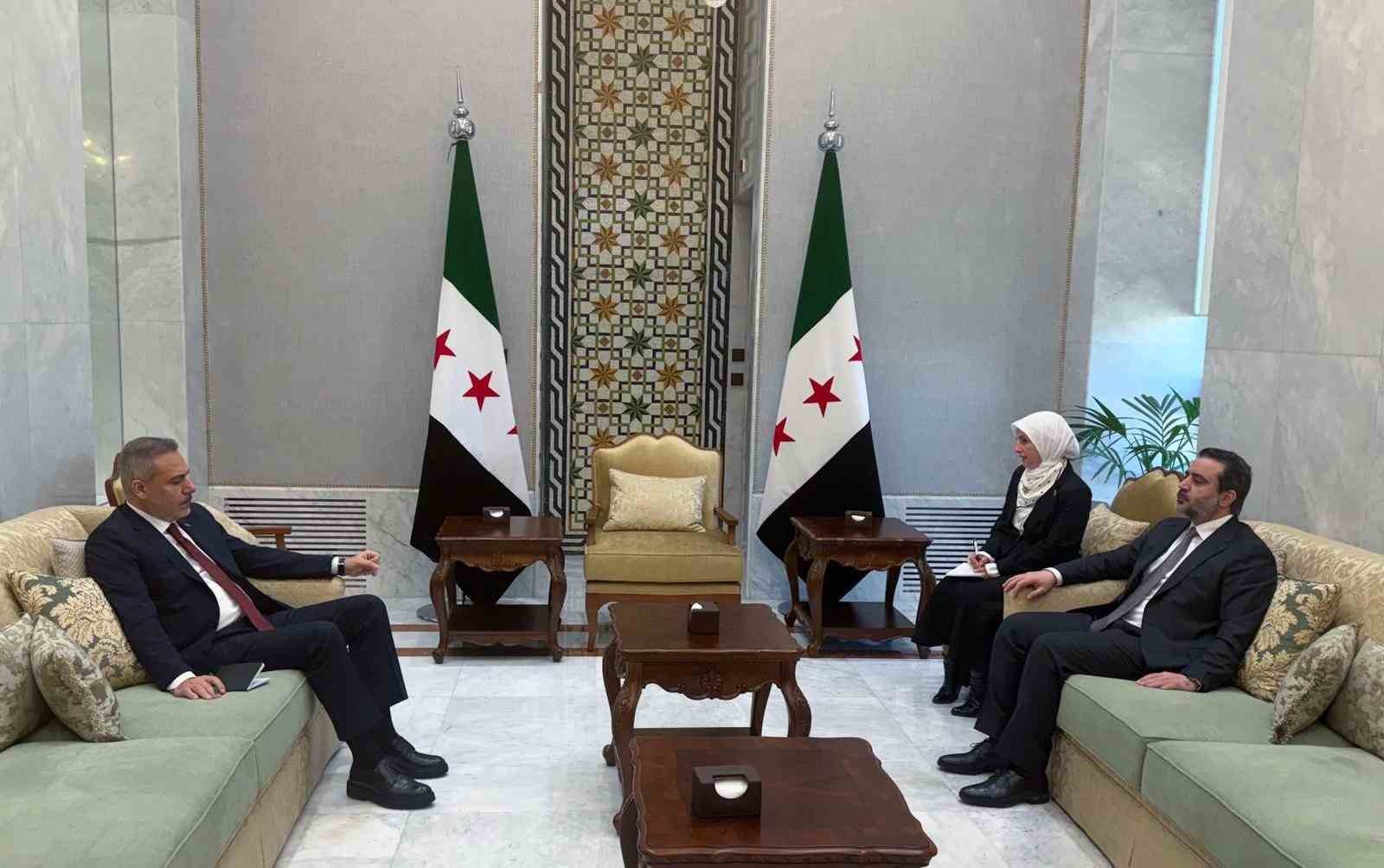 disisleri bakani fidan suriyeli mevkidasi seybani ile bir araya geldi 0 MqTikELa