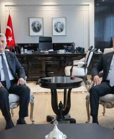 disisleri-bakani-fidan-ticaret-bakani-bolat-ile-gorustu-sSkgQJT1.jpg