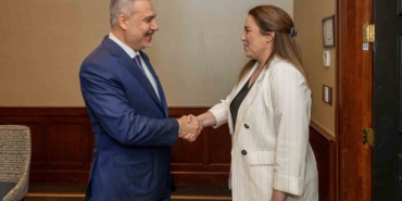 disisleri-bakani-fidan-turk-kokenli-kanada-parlamentosu-milletvekili-acan-ile-gorustu-aFSQJKdh.jpg