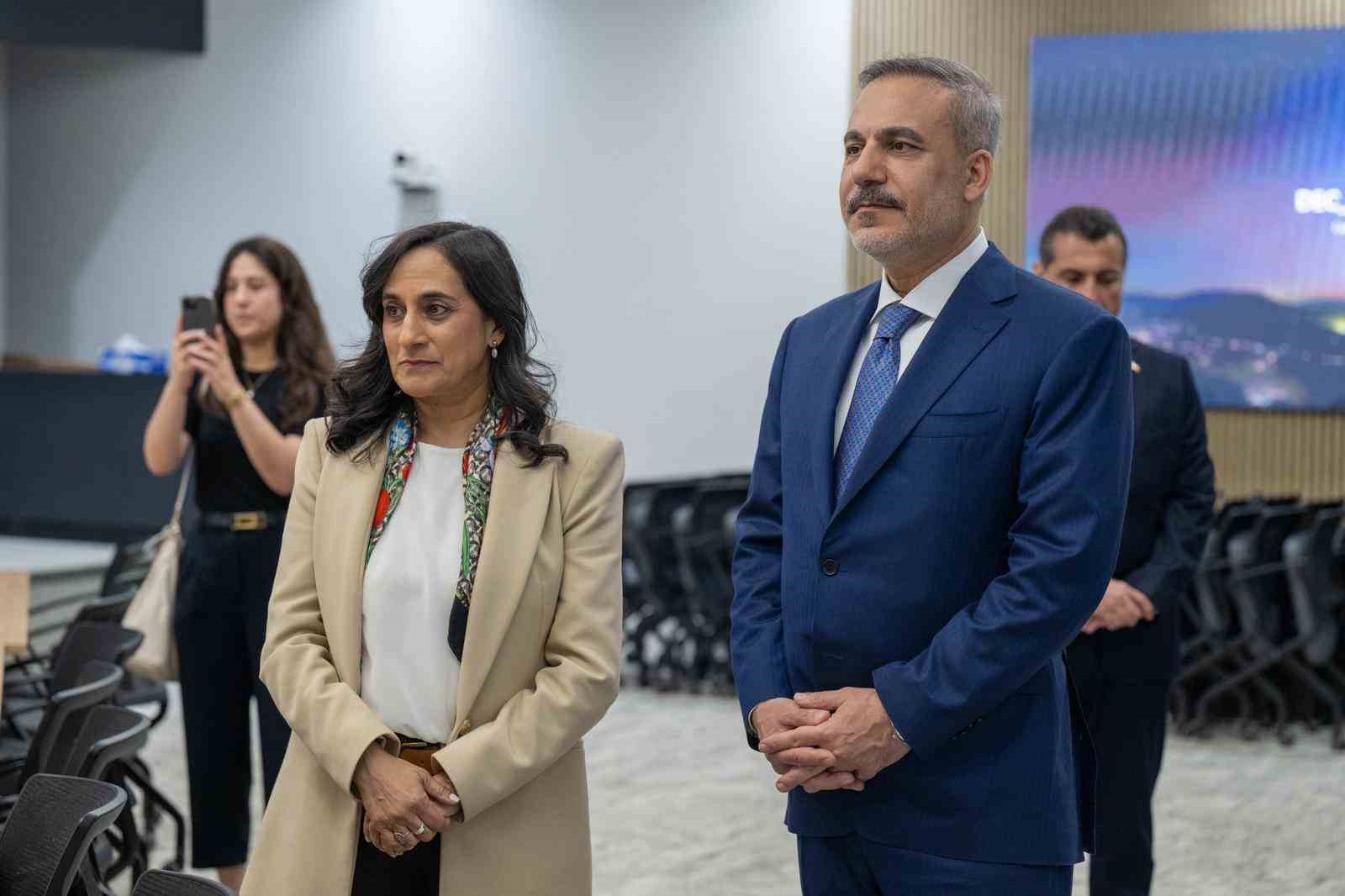 disisleri bakani fidandan kanadada nukleer tesis ziyareti 0 hKSLd2yP