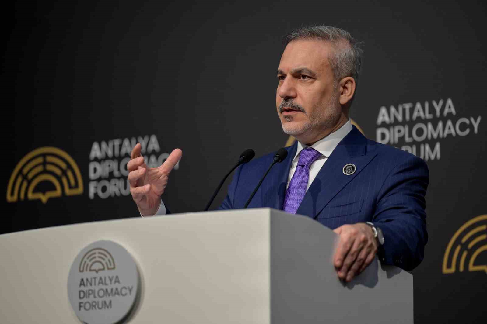 disisleri bakani hakan fidan biz israil gibi degiliz onlar gkry ile birlikte musluman ulkelere 4sjMbnEg