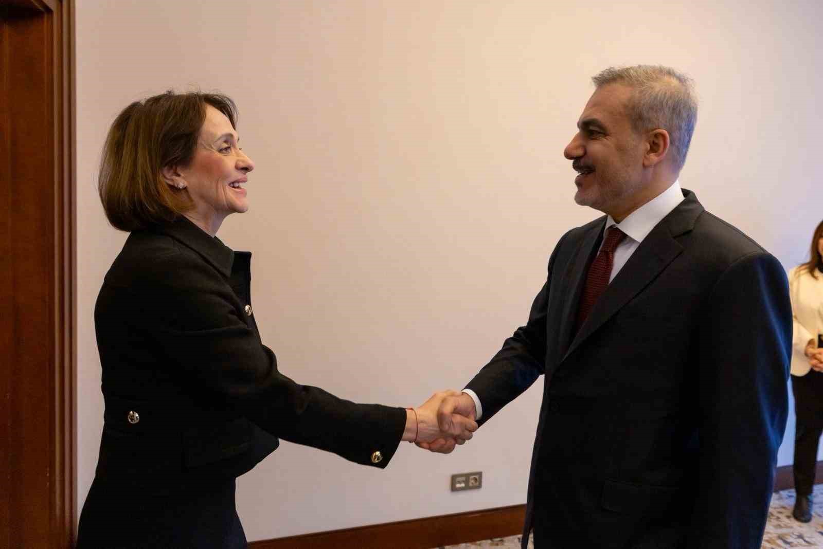 Dışişleri Bakanı Hakan Fidan, Bulgar mevkidaşı Neynski ile bir araya geldi 4 disisleri bakani hakan fidan bulgar mevkidasi neynski ile bir araya geldi 0 heX2iL8j