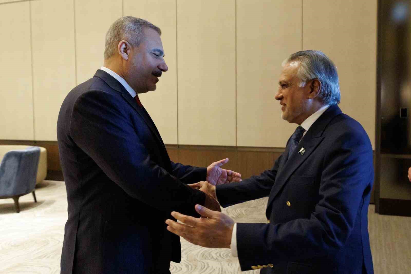 disisleri bakani hakan fidan pakistanli mevkidasi mohammad ishaq dar ile bir araya geldi 1 dq9n8ROw