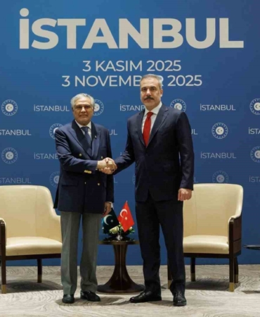 disisleri-bakani-hakan-fidan-pakistanli-mevkidasi-mohammad-ishaq-dar-ile-bir-araya-geldi-TSnMzKe8.jpg
