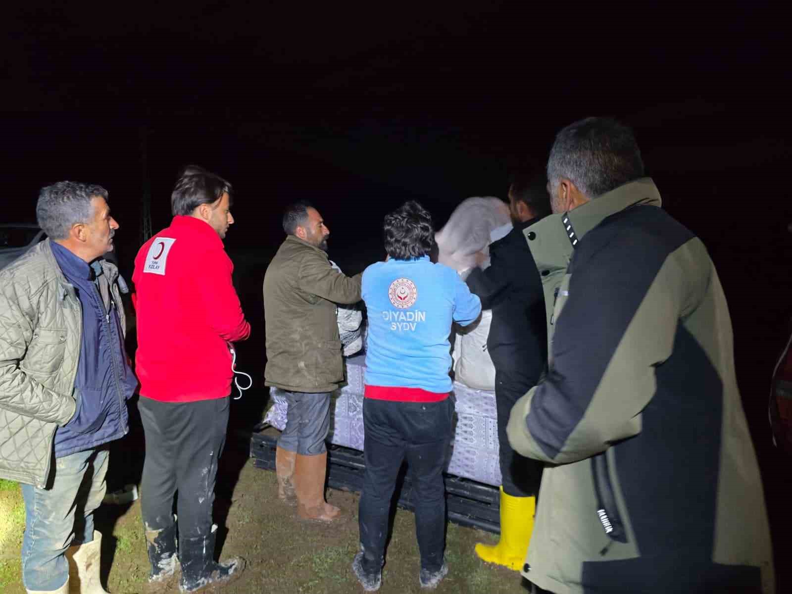 diyadinde sel magdurlarina destek seferberligi 2 f3QqShVn