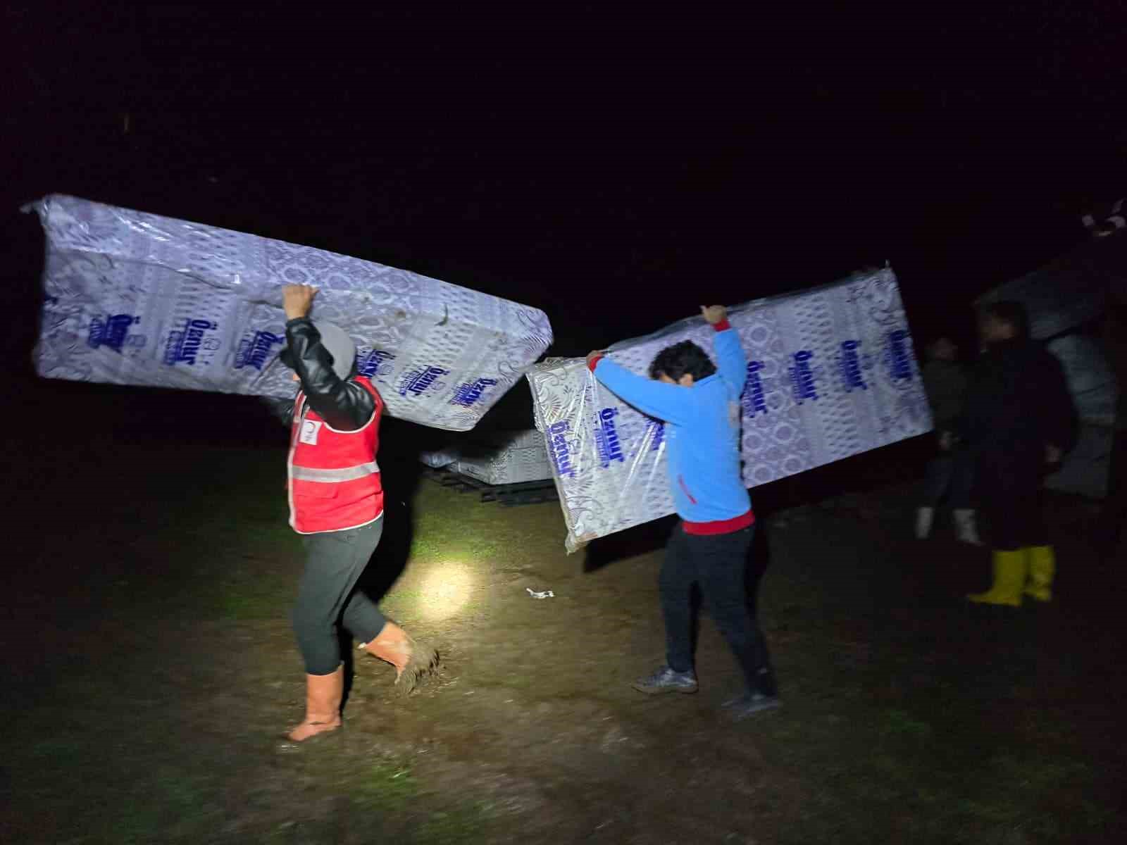 diyadinde sel magdurlarina destek seferberligi 4 Hd3IRZNV