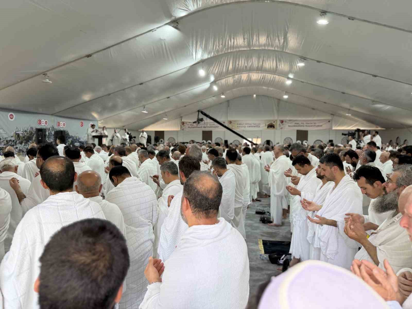 diyanet isleri baskani arpagus allahim yeryuzunun her bir kosesinde insanligin yureginde yillardir dinmeyen acilari lnL1KS6k