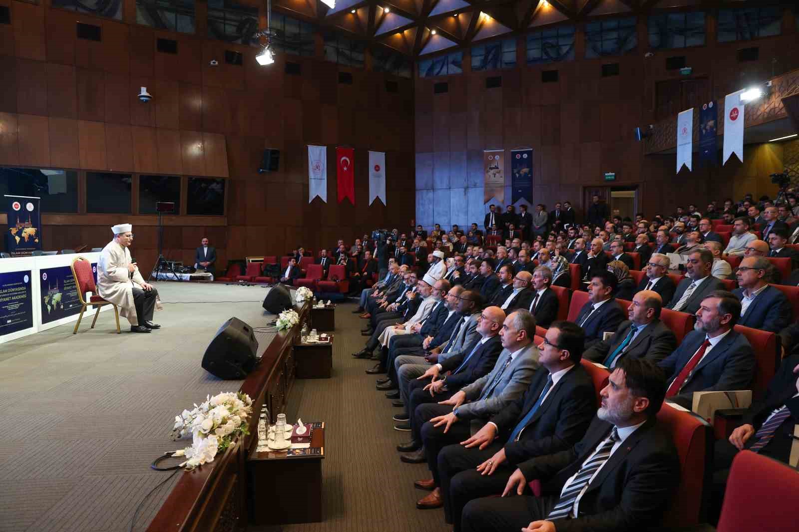 diyanet isleri baskani arpagus diyanet akademisi donanimli din gorevlileri yetistiriyor 1 ClHlzams