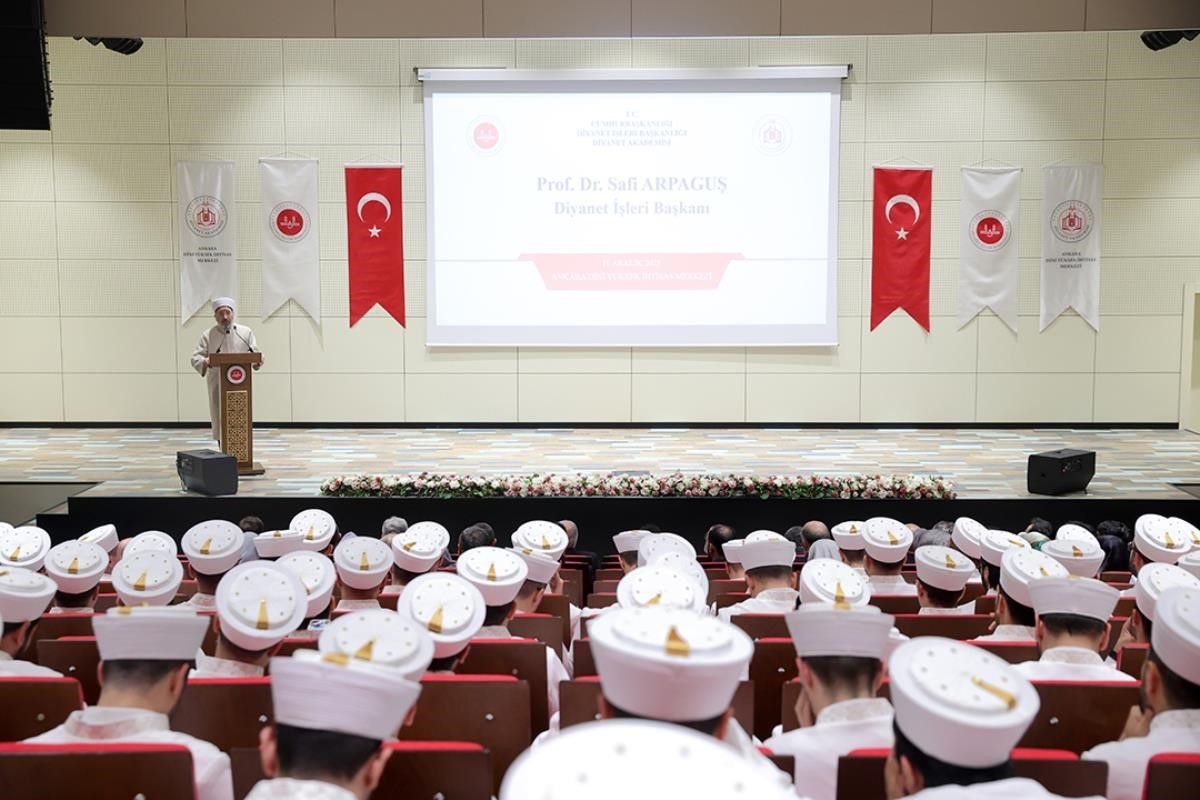 Diyanet İşleri Başkanı Arpaguş: "Kurslarımızı Peygamber Efendimizin örnekliğinin hayata taşınması hususunda güçlü bir zemin olarak değerlendiriyoruz" 6 diyanet isleri baskani arpagus kurslarimizi peygamber efendimizin ornekliginin hayata tasinmasi hususunda guclu bir zemin CHUqbvFh