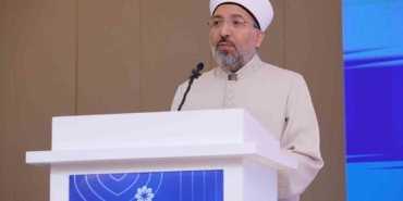 diyanet-isleri-baskani-arpagus-musluman-tum-insanlarin-hak-ve-ozgurluklerini-mukaddes-bilir-rZe8Nfji.jpg