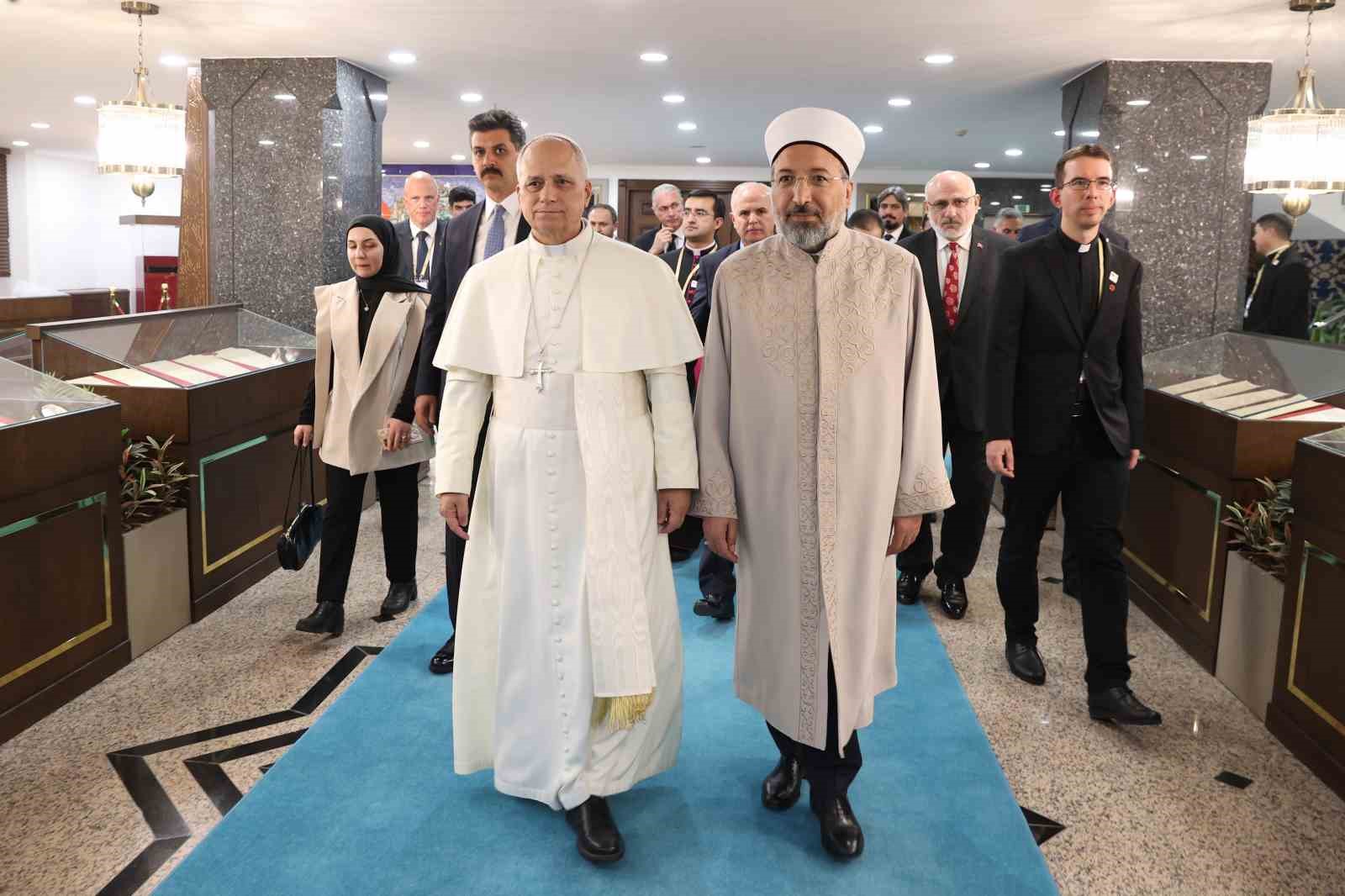 diyanet isleri baskani arpagus papa 14 leo ile gorustu 3 6R1Tk8r2
