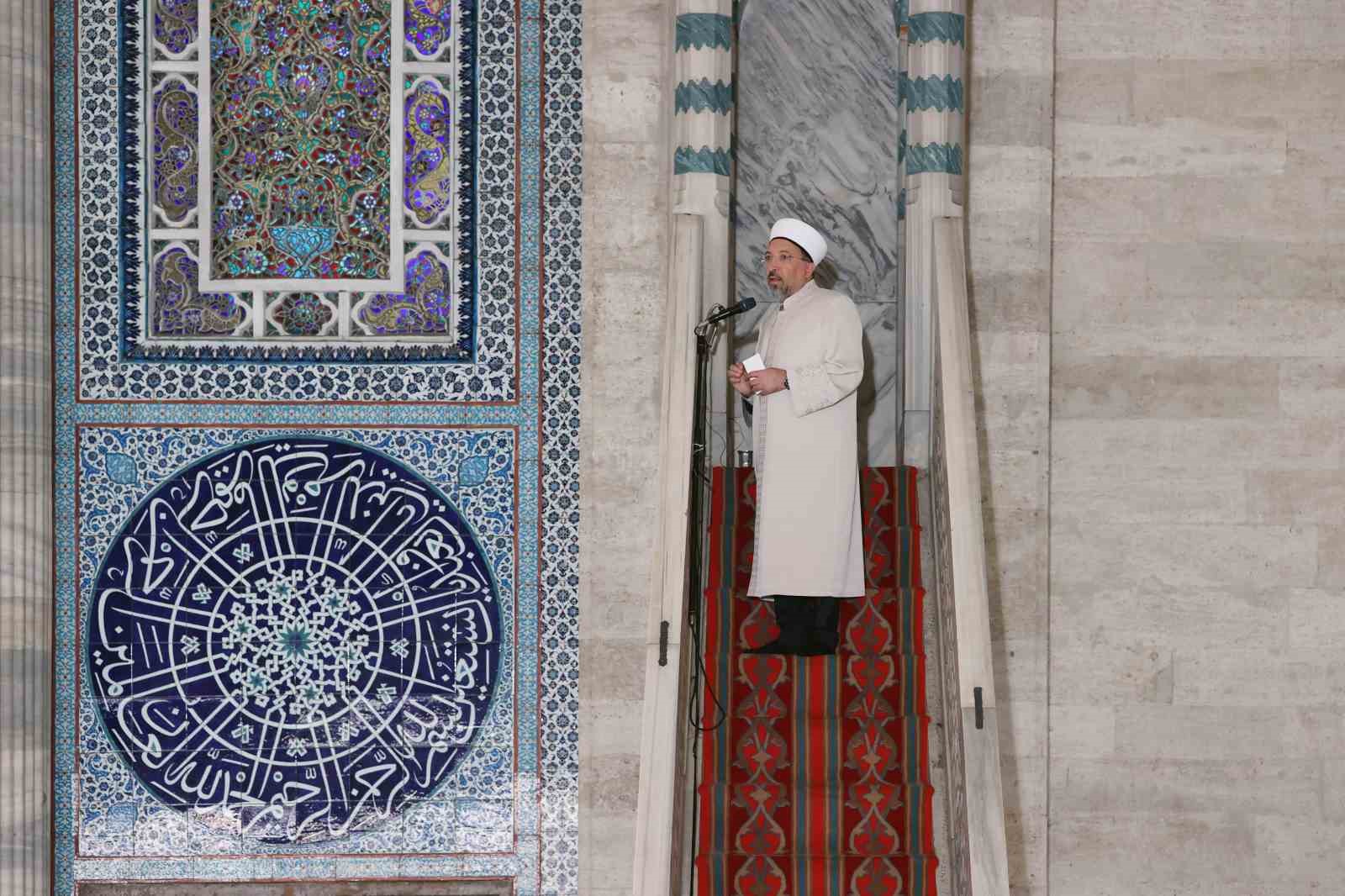 diyanet isleri baskani arpagus suleymaniye camiinde hutbe okudu 4 GuscCa2y