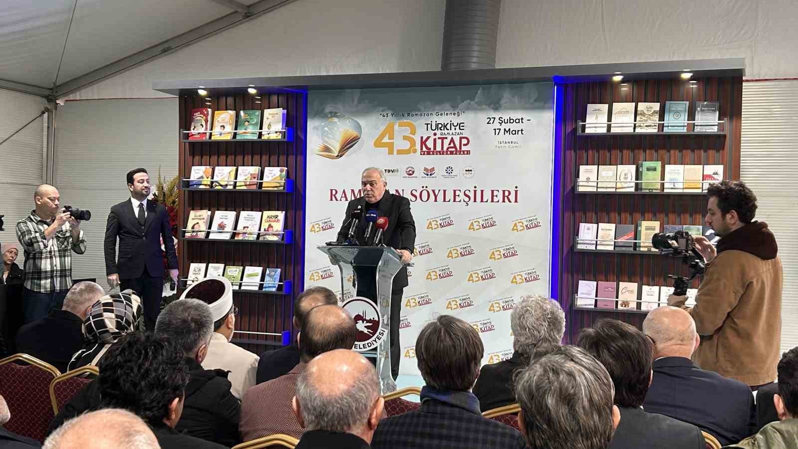 Diyanet İşleri Başkanı Arpaguş: "Yeryüzünde kitabın serüveni ilahi hitapla başlamıştır. İnsanlığı kitap ile tanıştıranlar da bu ilahi hitabın muhatabı olan peygamberlerdir" 5 diyanet isleri baskani arpagus yeryuzunde kitabin seruveni ilahi hitapla baslamistir insanligi kitap ile tanistiranlar HyDRgzhy