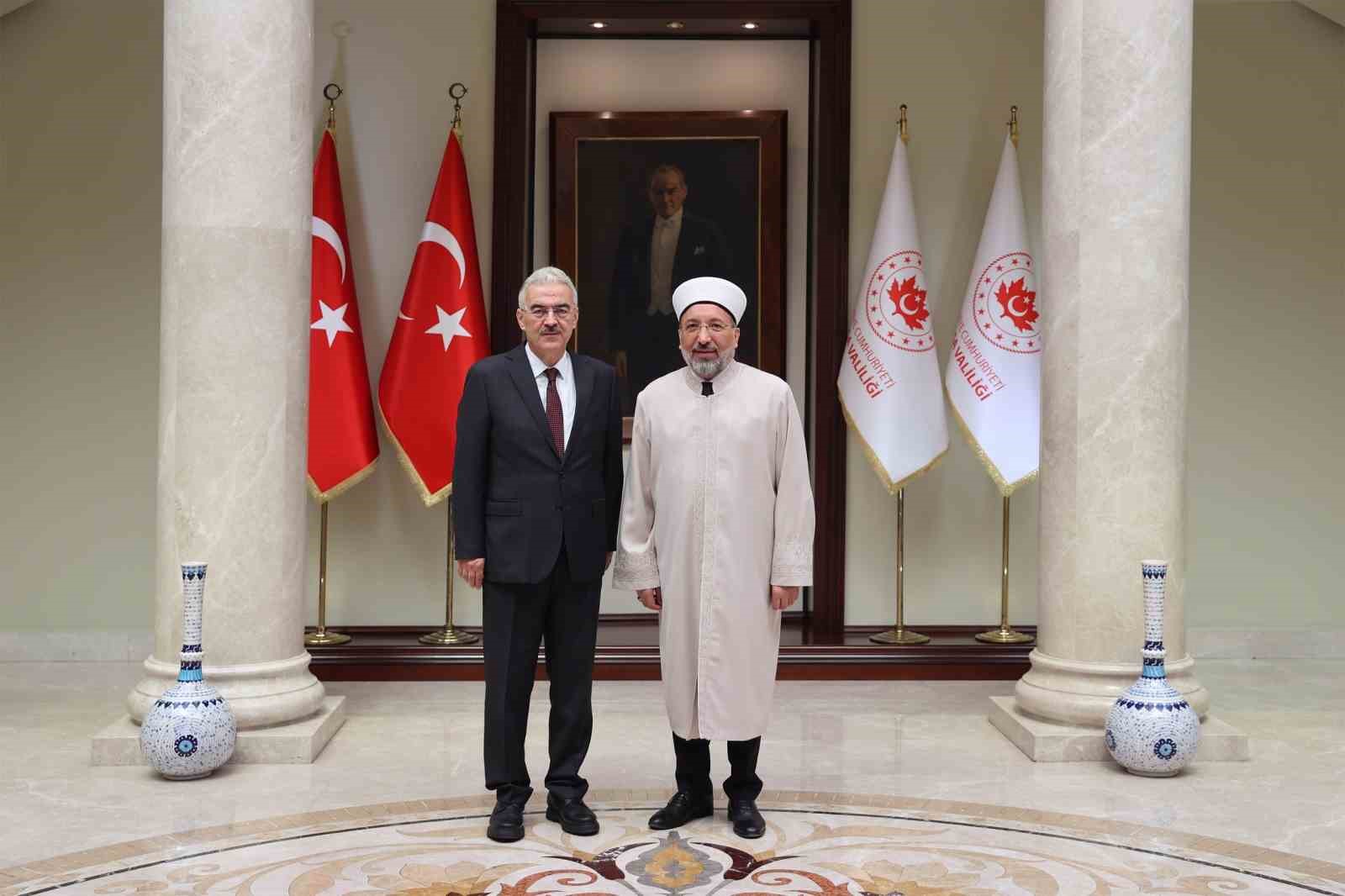 Diyanet İşleri Başkanı Arpaguş’tan Bursa Valiliği’ne ziyaret 4 diyanet isleri baskani arpagustan bursa valiligine ziyaret 0 zRYPzOaz
