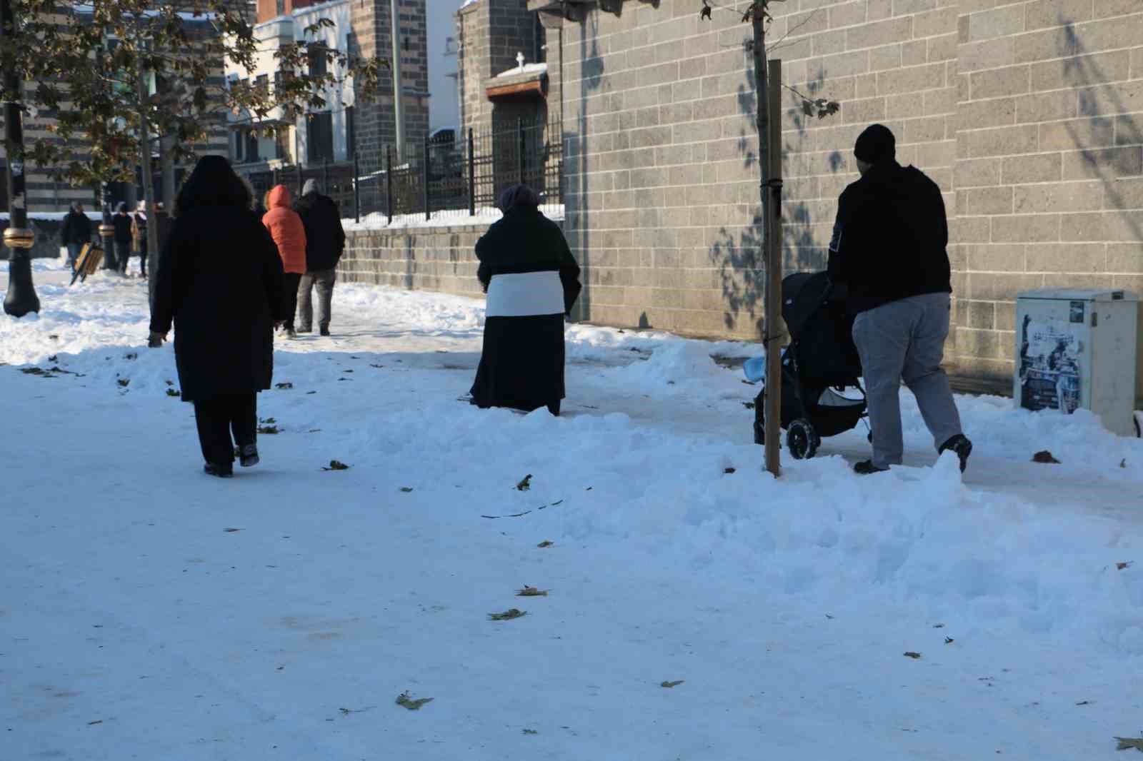 diyarbakiin tarihi sur ilcesinde belediyeye kar tepkisi 2 et6J75bu