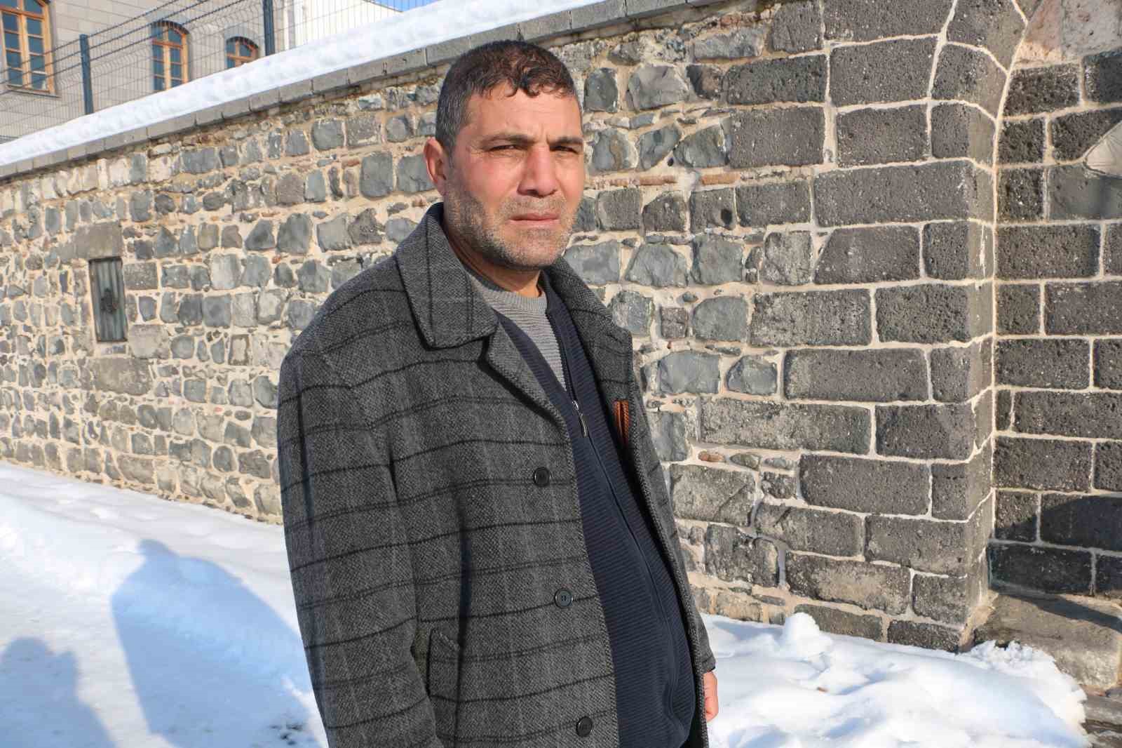 diyarbakiin tarihi sur ilcesinde belediyeye kar tepkisi 6 qeQMjw73