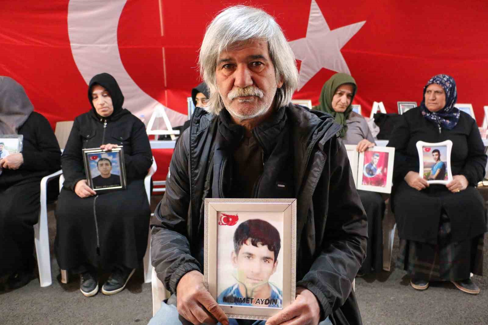 diyarbakir anneleri gelecek guzel haberler icin sabirsizlaniyor 2 S5rX4DPQ