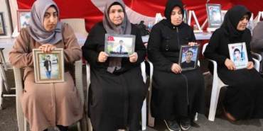 diyarbakir-anneleri-gelecek-guzel-haberler-icin-sabirsizlaniyor-8stkhS9I.jpg