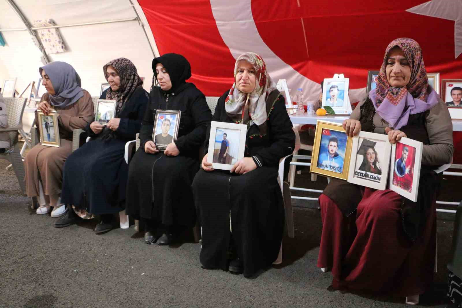 diyarbakir annelerinden chpye cagri 1 rpLfae9w