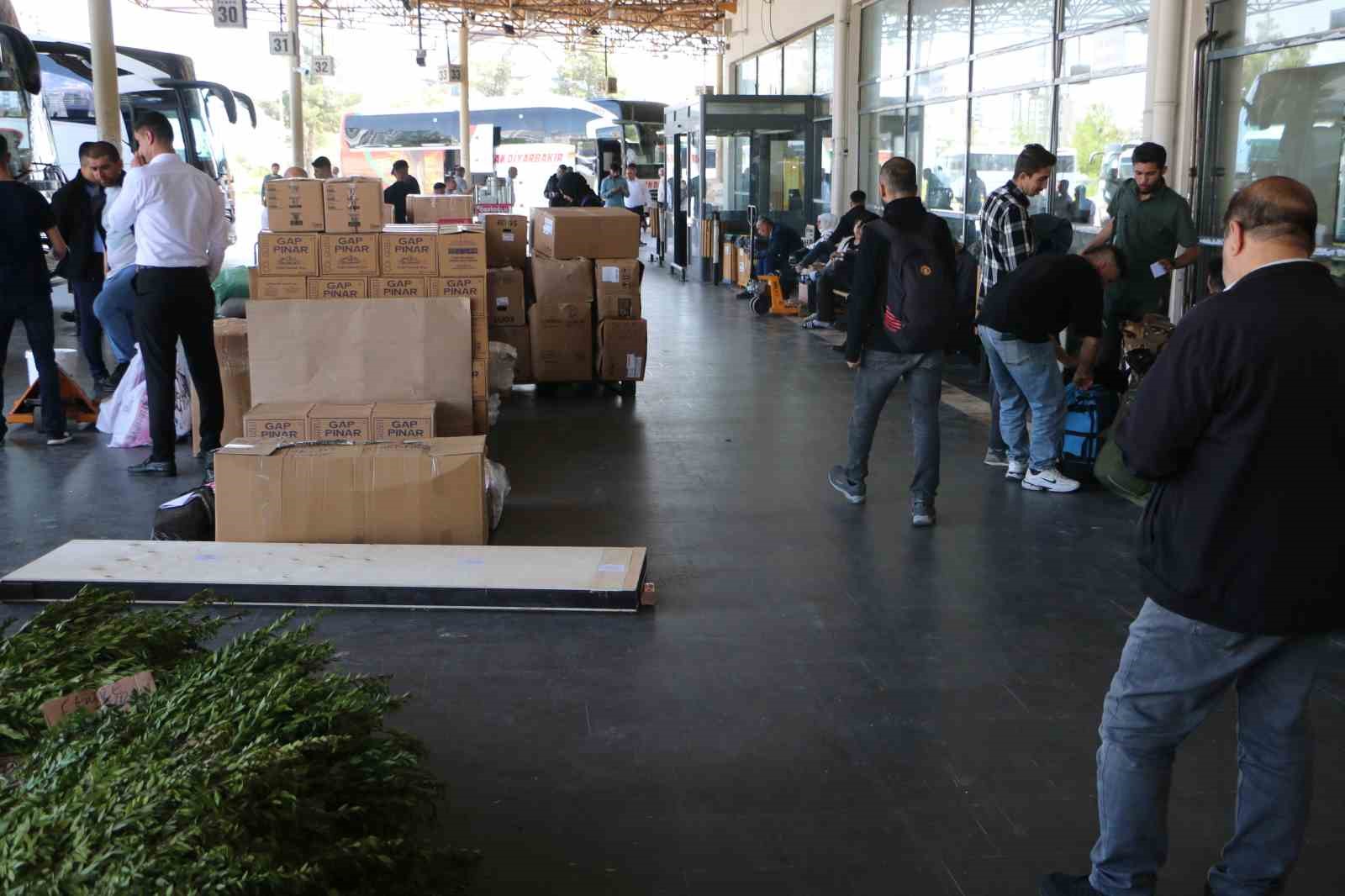 diyarbakir sehirler arasi otobus terminalinde firmalar bayram tatili icin son gunlerden umutlu 3 QnvB8HQA