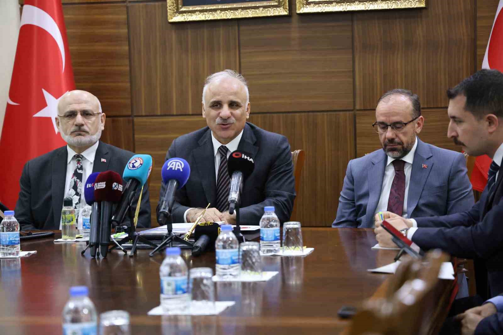 diyarbakirda 11 uluslararasi hafizlik ve kuran i kerimi guzel okuma yarismasi basladi 1 nKG1ENVv