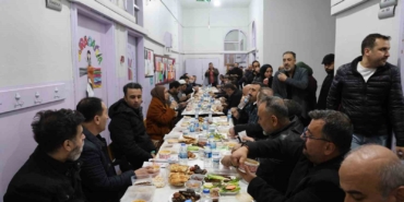 diyarbakirda-112-yillik-okulda-iftar-yJEZmUTy.jpg
