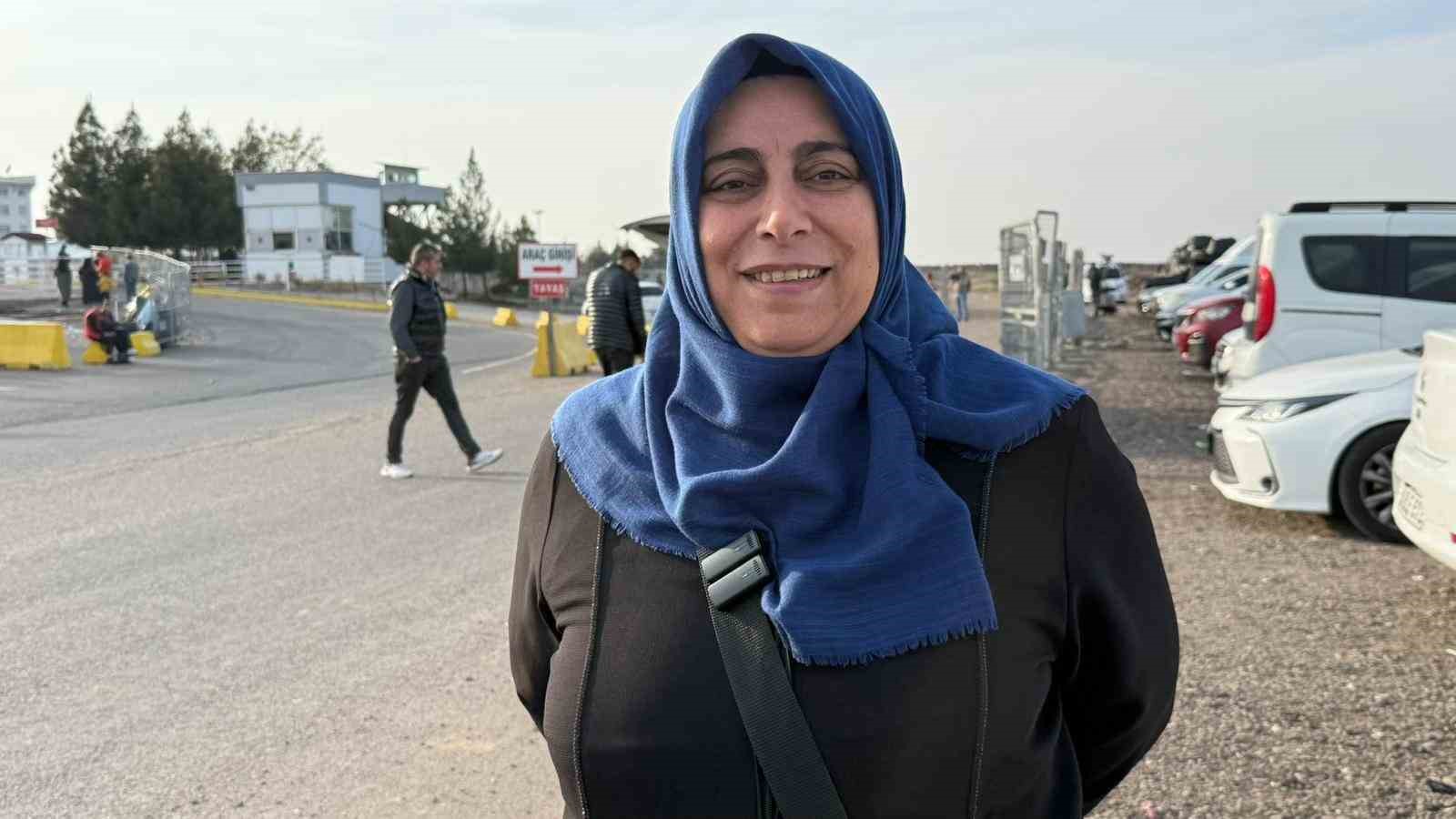 diyarbakirda 11inci yargi paketi heyecani aileler cezaevi onunde toplandi 4 lacCGeEe