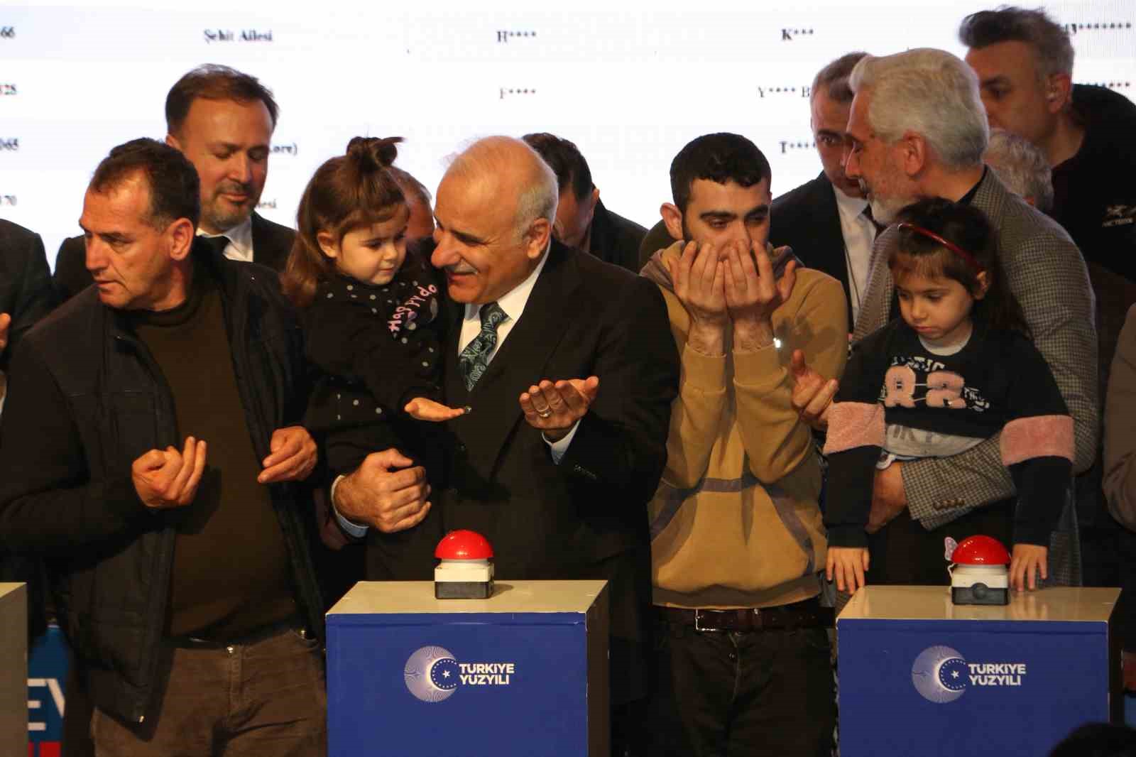 diyarbakirda 12 bin 165 konut icin kura cekimi yapildi 0 GfWiI3kT