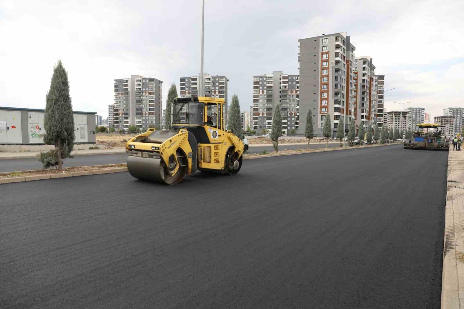 diyarbakirda 170 bin ton sicak asfaltla kentin ana akslari yenilendi 1