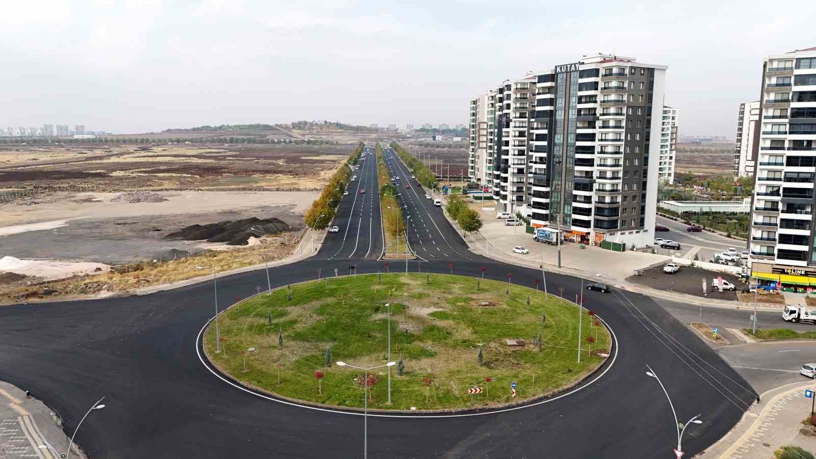 diyarbakirda 170 bin ton sicak asfaltla kentin ana akslari yenilendi 4 L6Swybpr