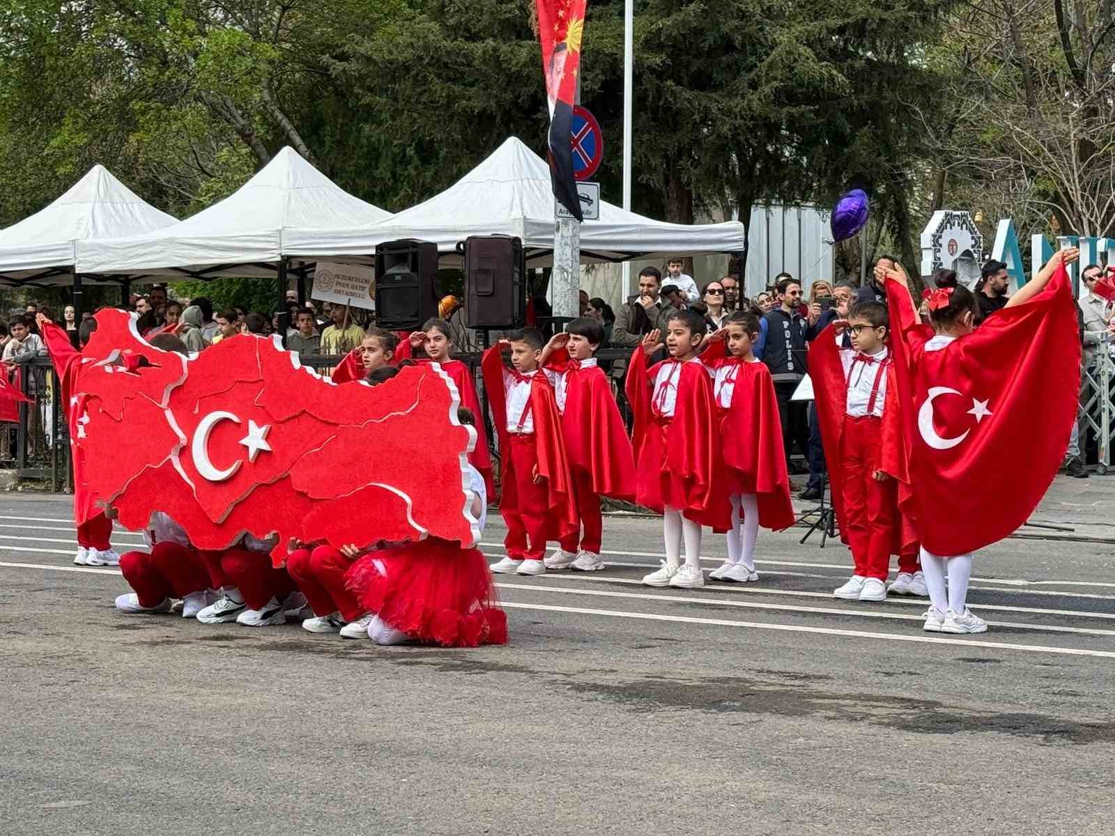 diyarbakirda 23 nisan coskuyla kutlandi 0 Wm8utceu