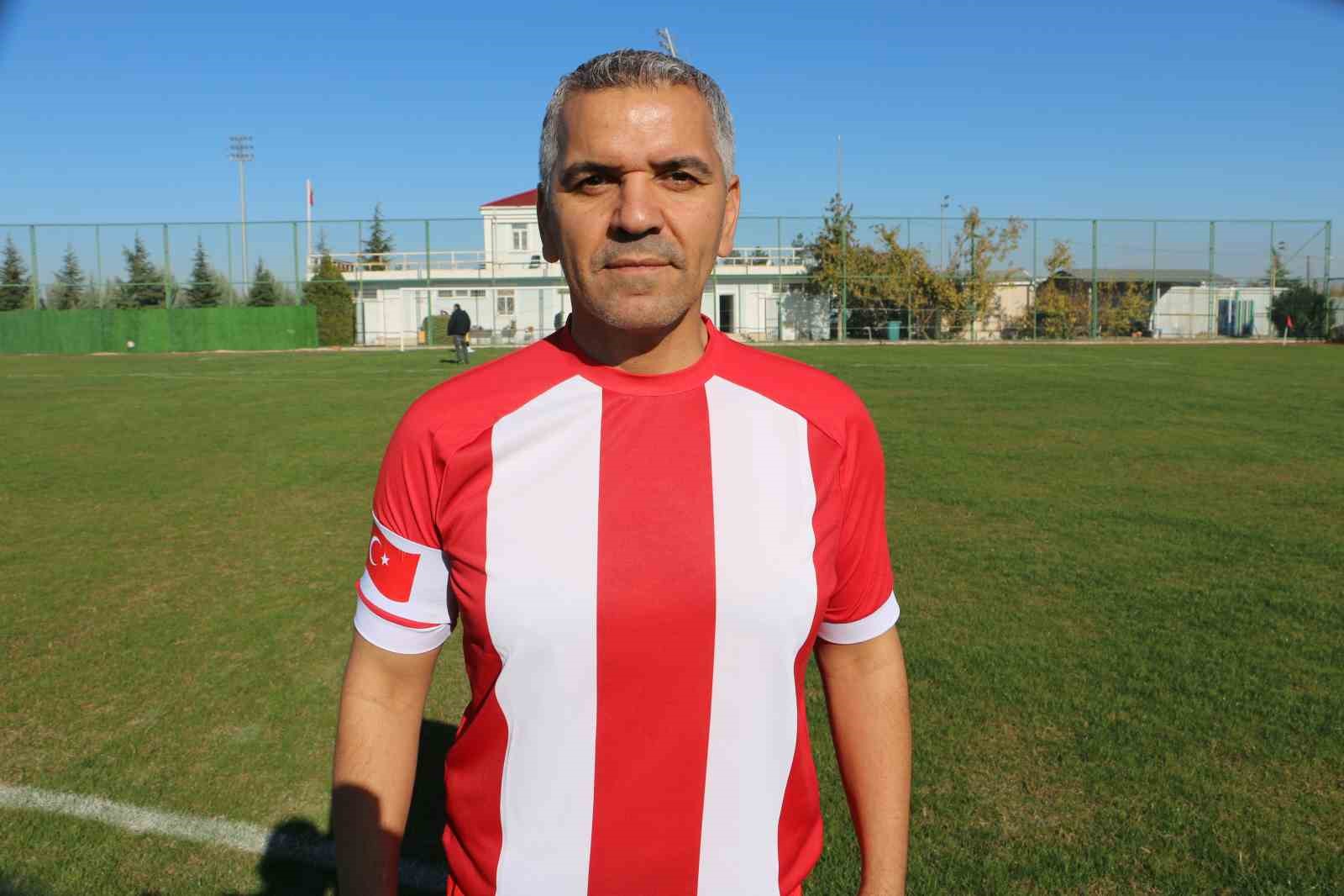 diyarbakirda 24 kasim ogretmenler gunu dolayisiyla dostluk maci yapildi 2 iz9wXU1f