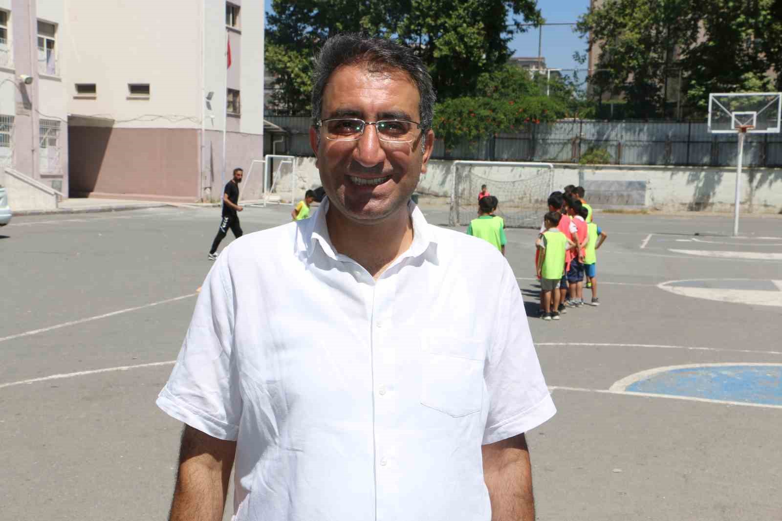 diyarbakirda 3 bin ogrenci yaz tatilinde kurslarda egitim aliyor 2 4sSQ3mg1