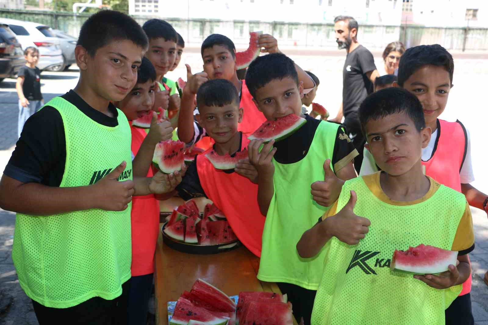 diyarbakirda 3 bin ogrenci yaz tatilinde kurslarda egitim aliyor 3 rHMWuyj6