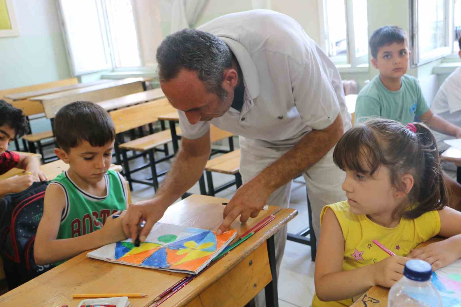 diyarbakirda 3 bin ogrenci yaz tatilinde kurslarda egitim aliyor 4 ic2DuVjT