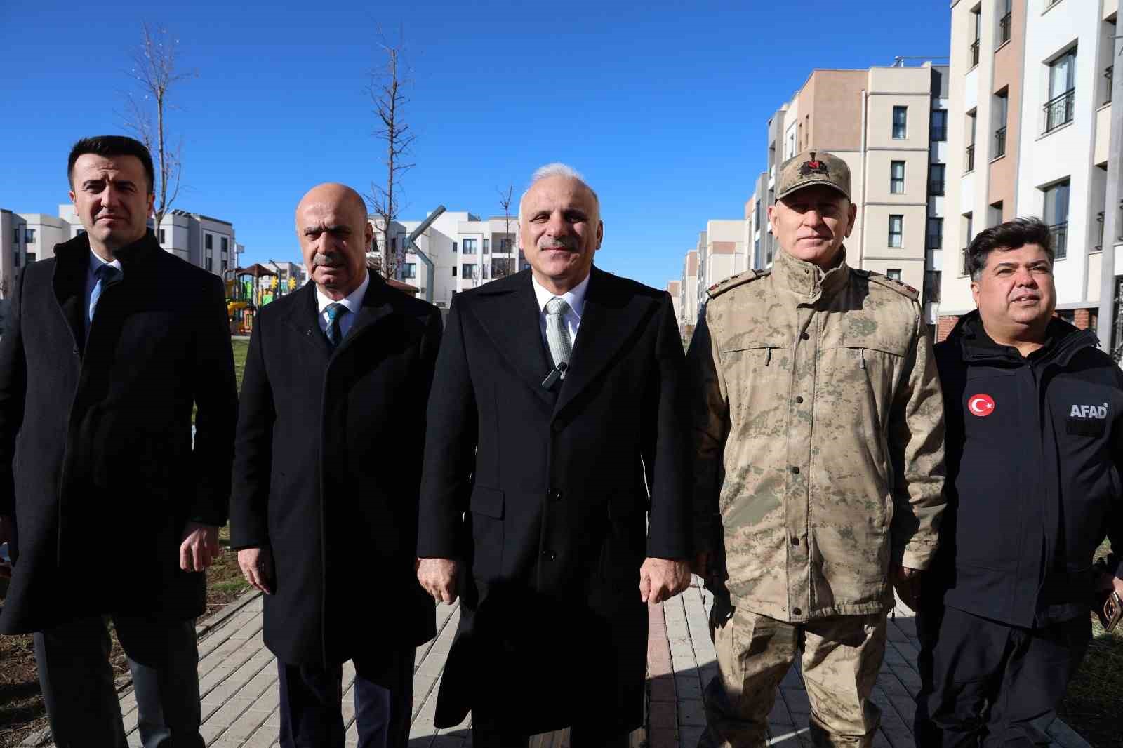 diyarbakirda 6 subat depremlerinden sonra 17 binin uzerinde konut insa edildi 1 DkGMlYeK