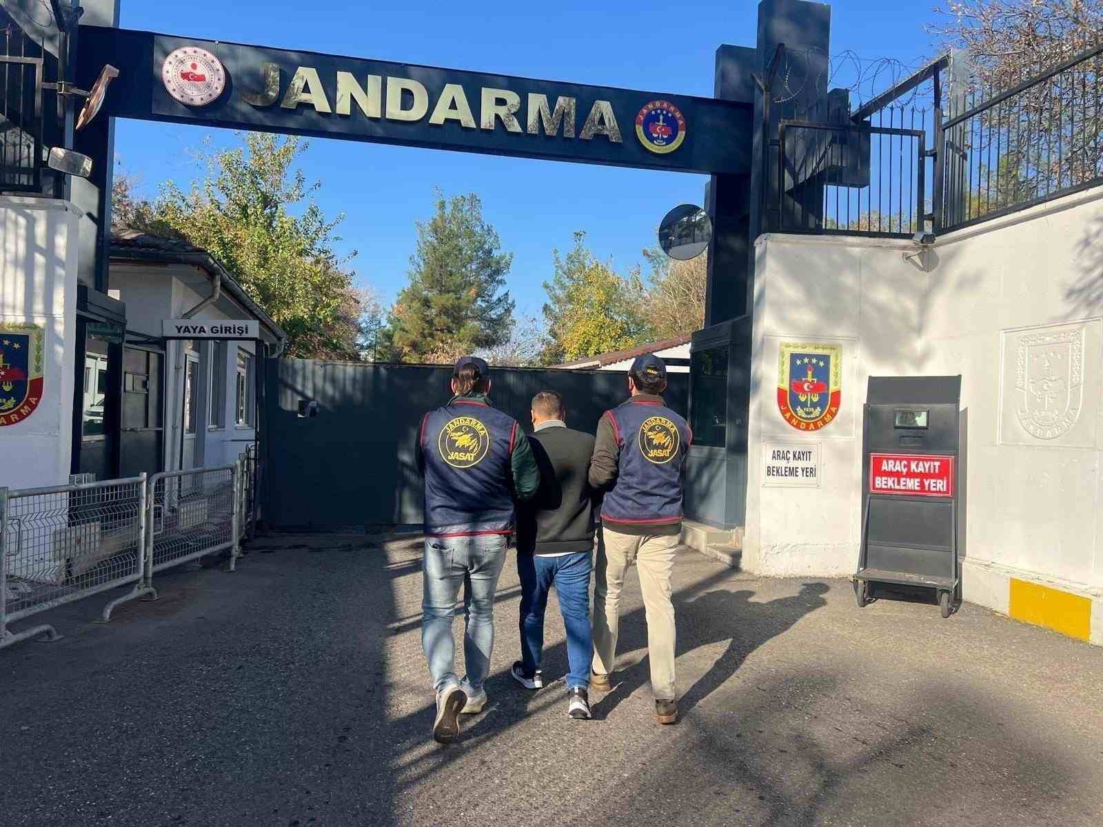 diyarbakirda 8 yildir aranan sahis yakalandi 0 5AghPpLs