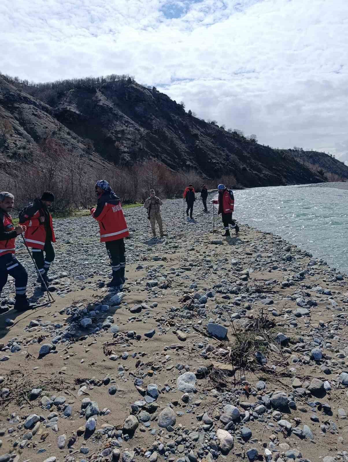 diyarbakirda 84 yasindaki zihinsel engelliyi arama calismalari devam ediyor 0 Jfz9F6O1