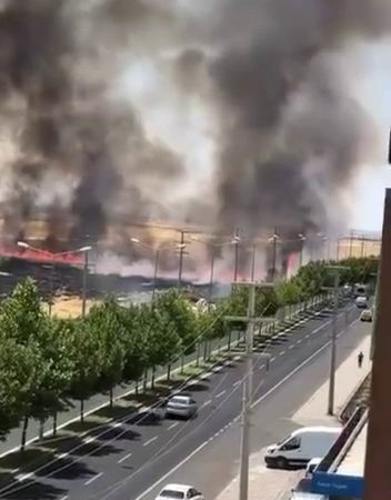 diyarbakirda-aniz-yangini-dumanlar-gokyuzunu-kapladi-Snrxtr5p.jpg